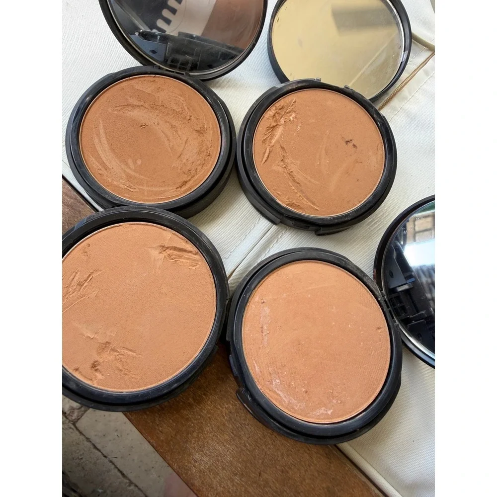 bareMinerals BAREPRO 16HR Powder Foundation Lot Medium Deep 40 Warm 35 Neutral